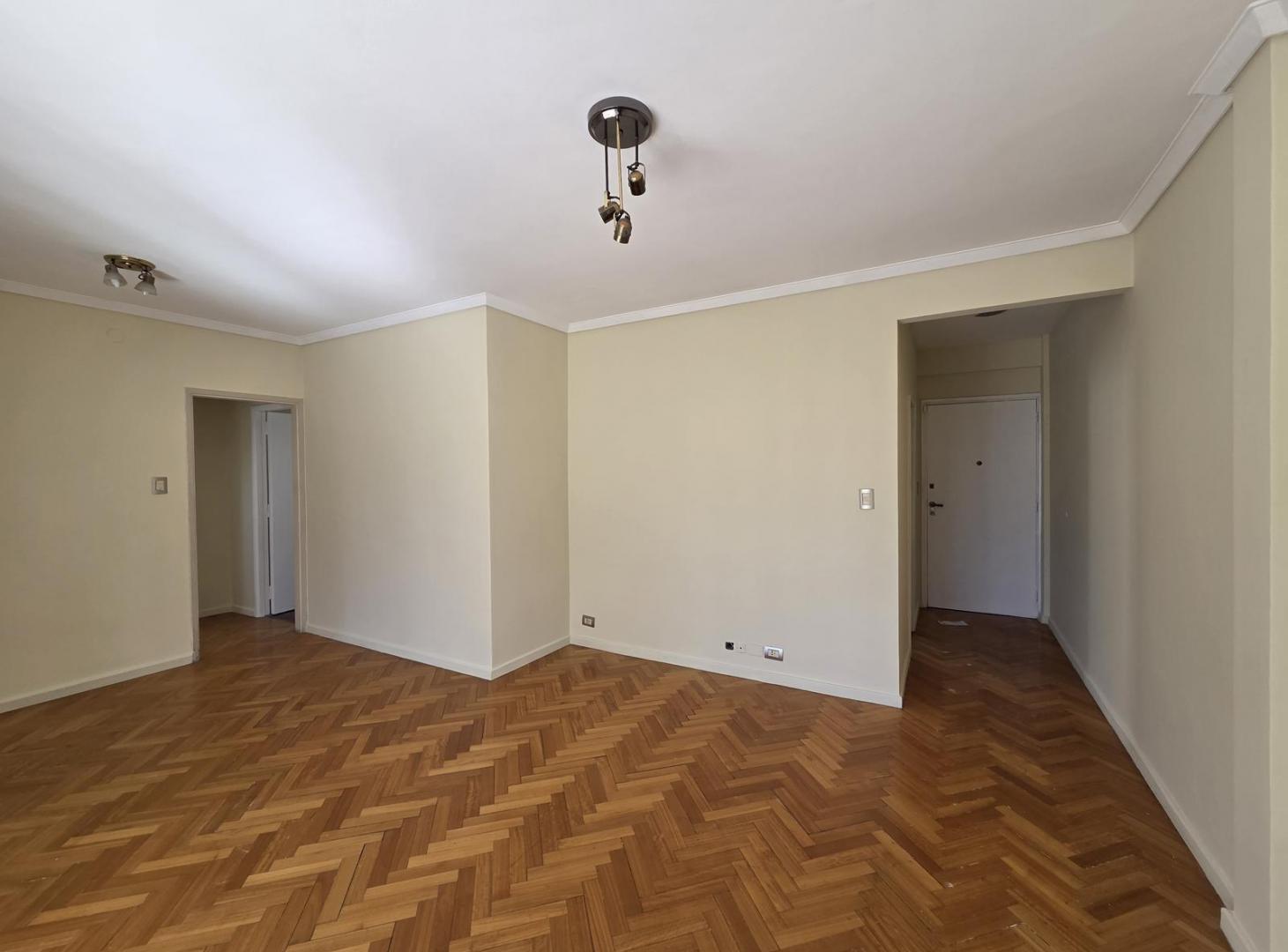 Foto de ALQUILER DEPARTAMENTO PALERMO: 2 AMBIENTES SÚPER LUMINOSOS Y ESCRITORIO, imagen 4