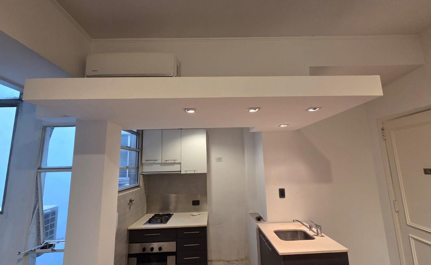 Foto de VENTA DEPARTAMENTO EN RECOLETA: 2 AMBIENTES RECICLADOS -APTO PROF. Y, imagen 3