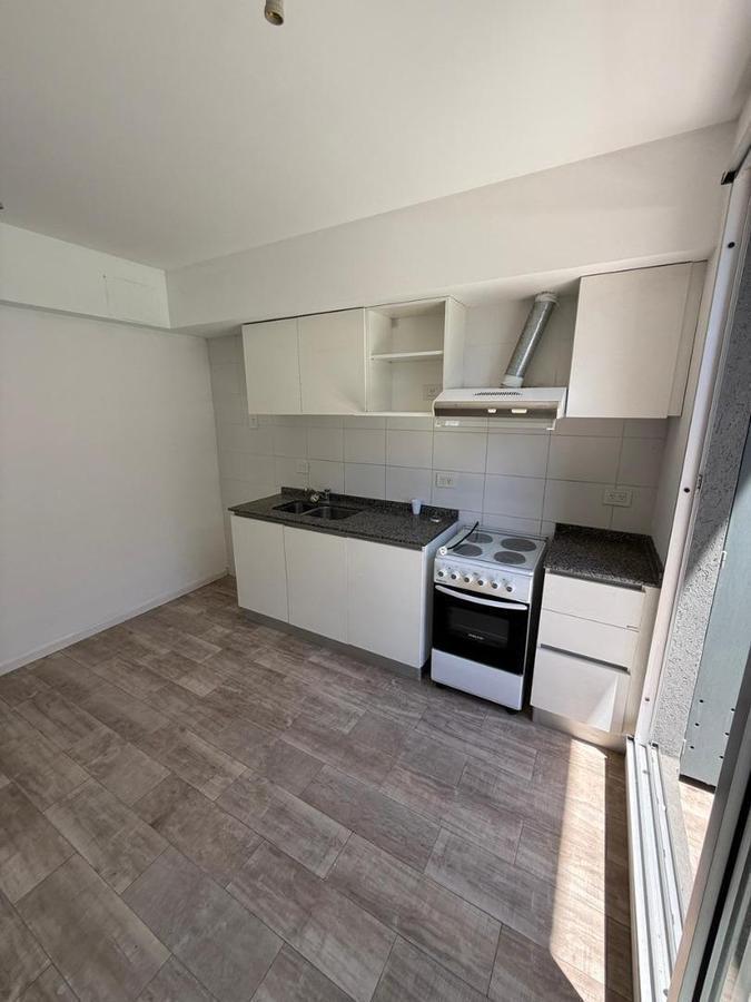 Foto de ALQUILER DUPLEX 2 DORMITORIOS CON COCHERA - TIERRA NUEVA FISHERTON, imagen 5