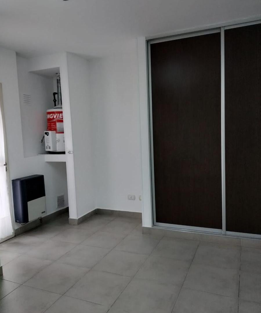 Foto de Departamento monoambiente con patio, imagen 5