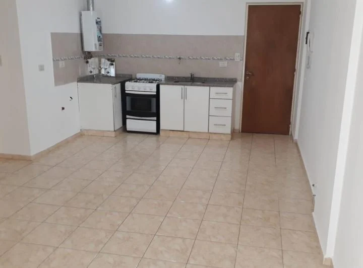 Departamento 1 dormitorio en alquiler con balcón  Nueva Córdoba 2