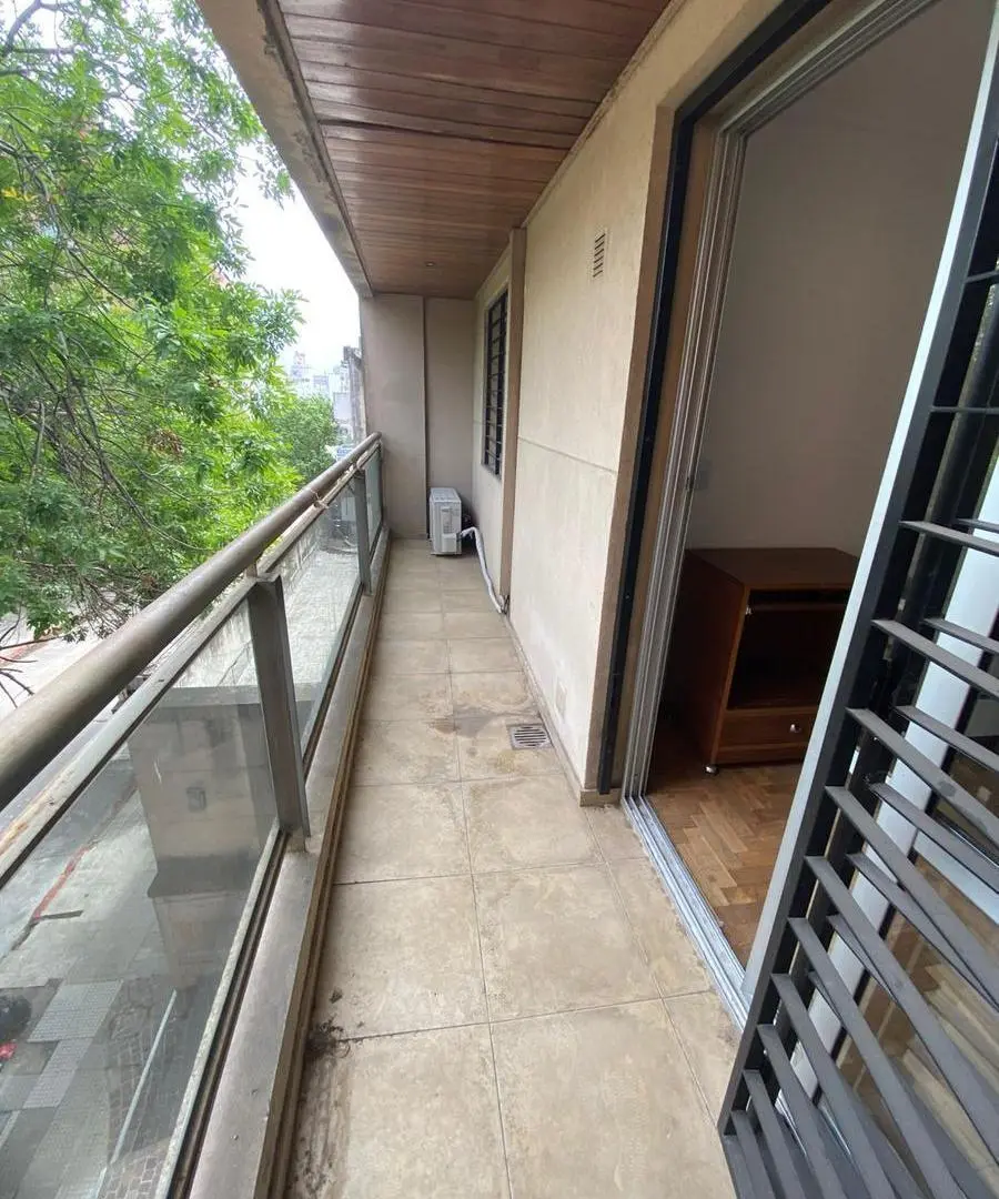 Venta departamento 1 dormitorio, con balcon a 5 cuadras UNC 2