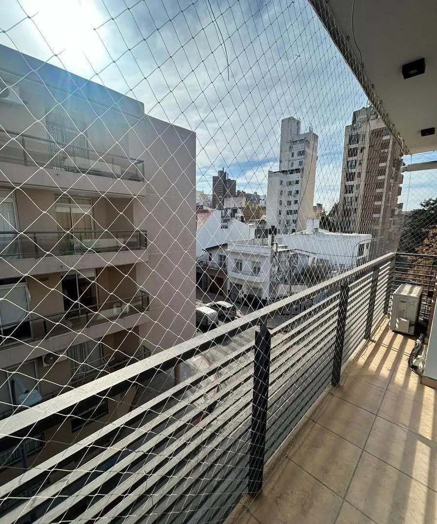 Departamento 1 dormitorio con doble balcón en Alquiler Nueva Córdoba 4