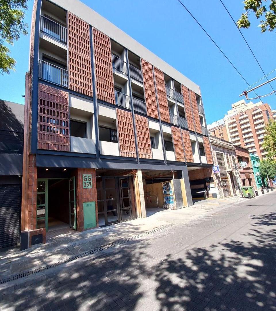 Departamento 1 dormitorio con balcón en venta Guemes