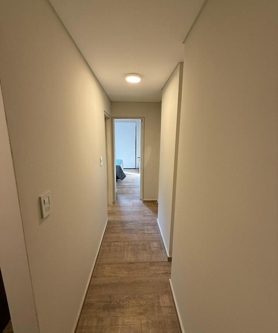 Departamento 1 dormitorio con balcón en venta Guemes
