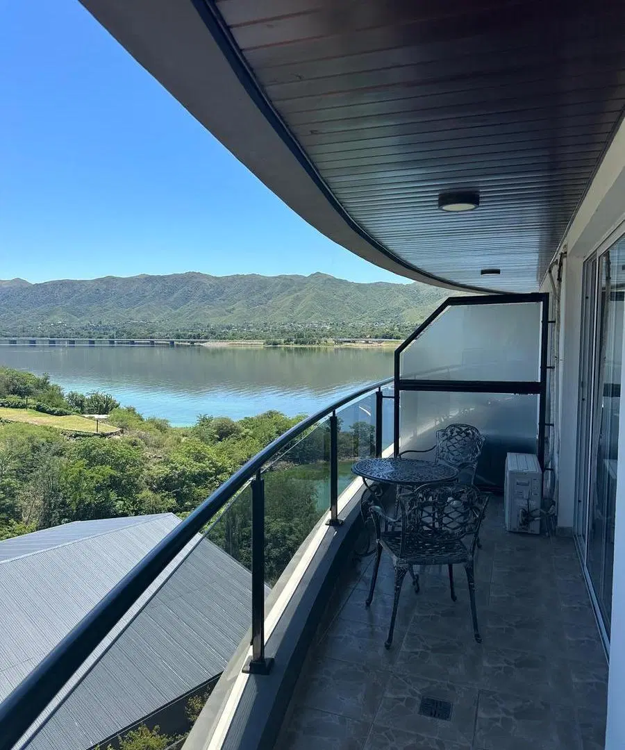 VENETO VILLAGE, DOS DORMITORIOS, VISTA A LAGO SAN ROQUE,  CATEGORIA, EQUIAPAD OCOMPLETO, COCHERA 2