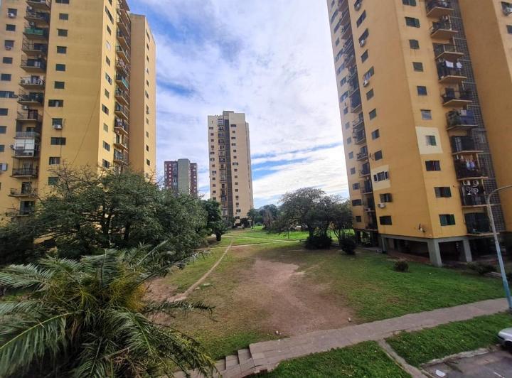 DPTO.3 AMB., EN 2º PISO "TORRES AMARILLAS" 3