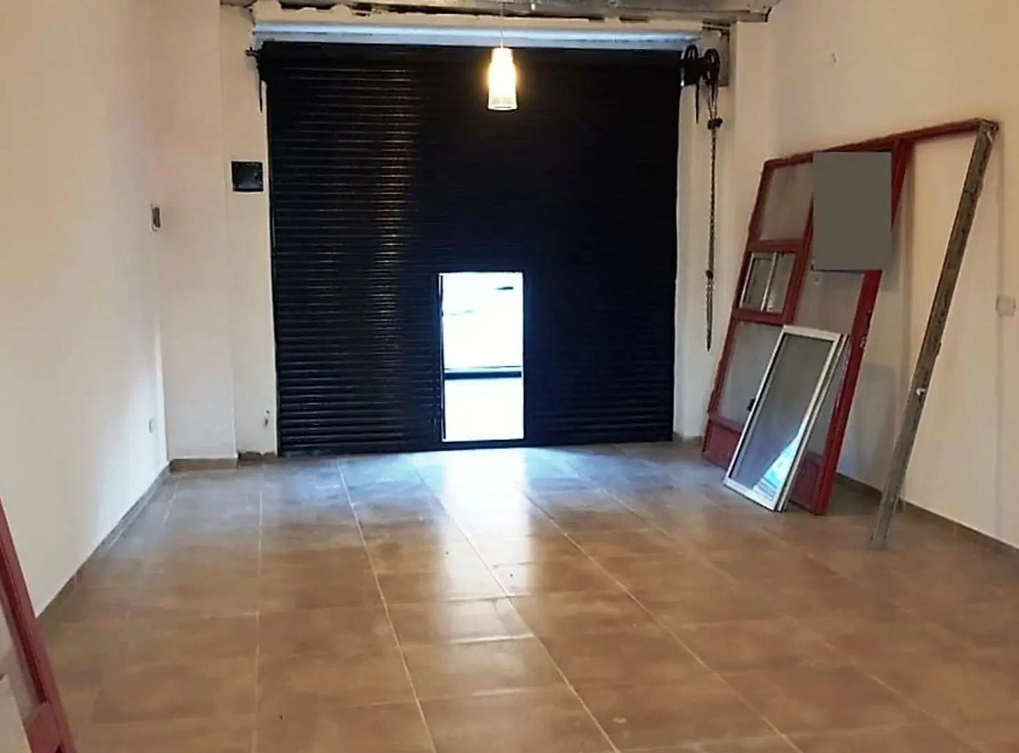 LOCAL COMERCIAL EN AVENIDA 3