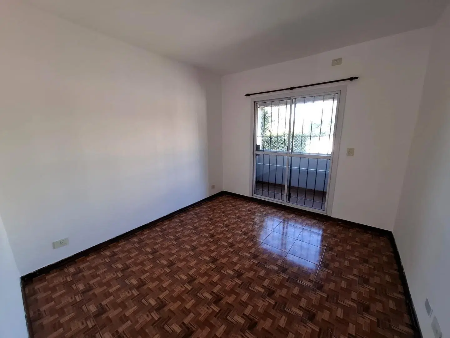 TAPIALES 3 AMBIENTES BALCON CON BAJAS EXPENSAS 8