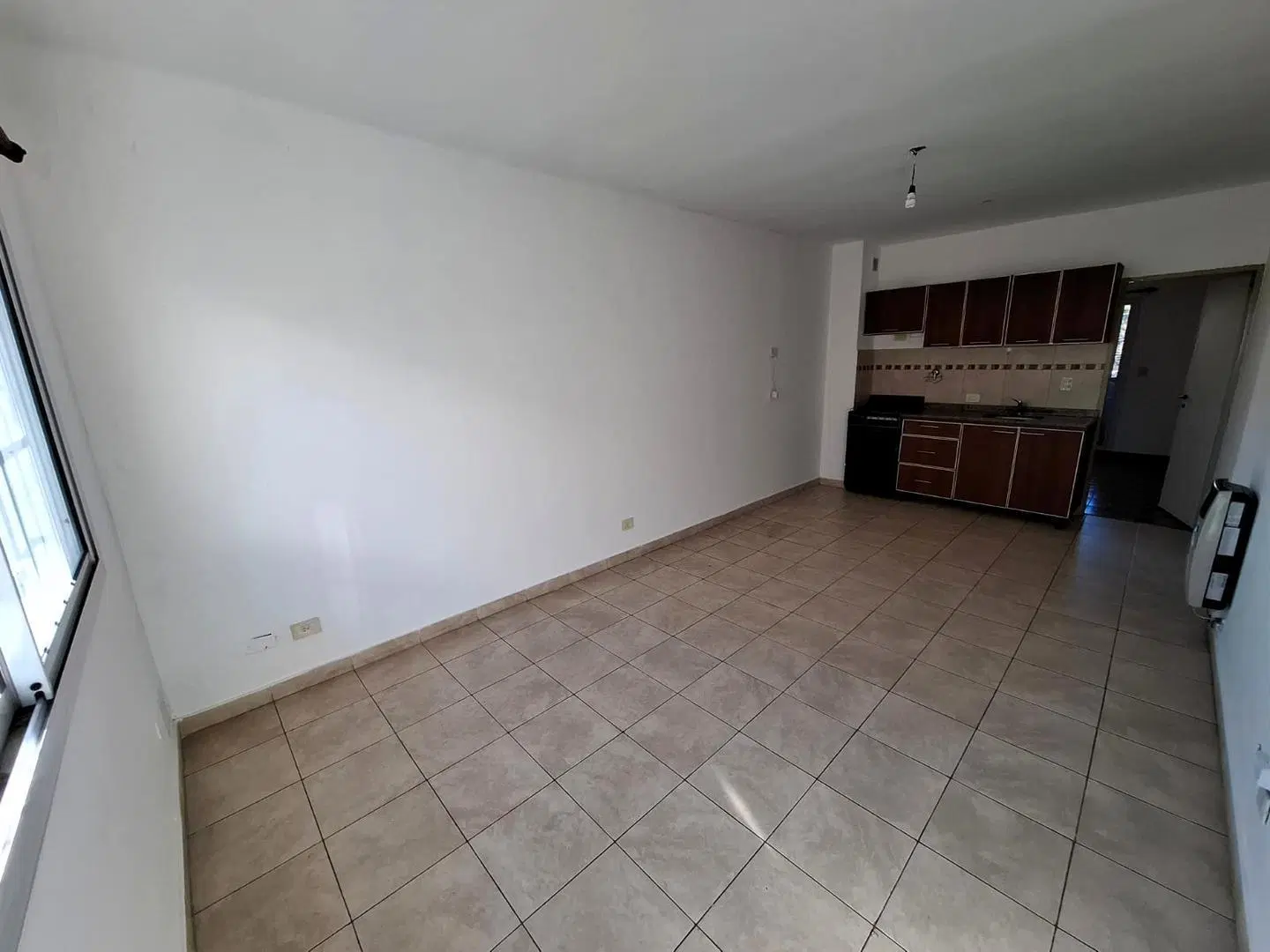 TAPIALES 3 AMBIENTES BALCON CON BAJAS EXPENSAS 2