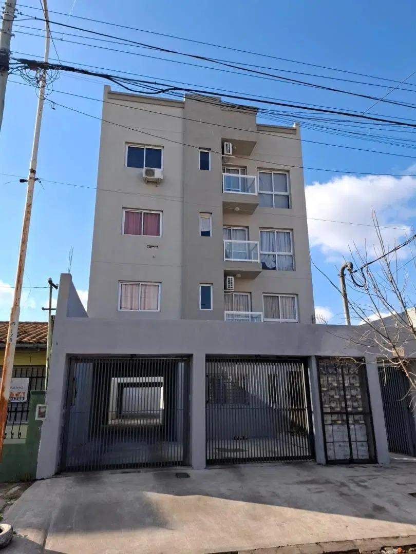 ALQUILER 2 AMB BALCON PRIMER PISO 2