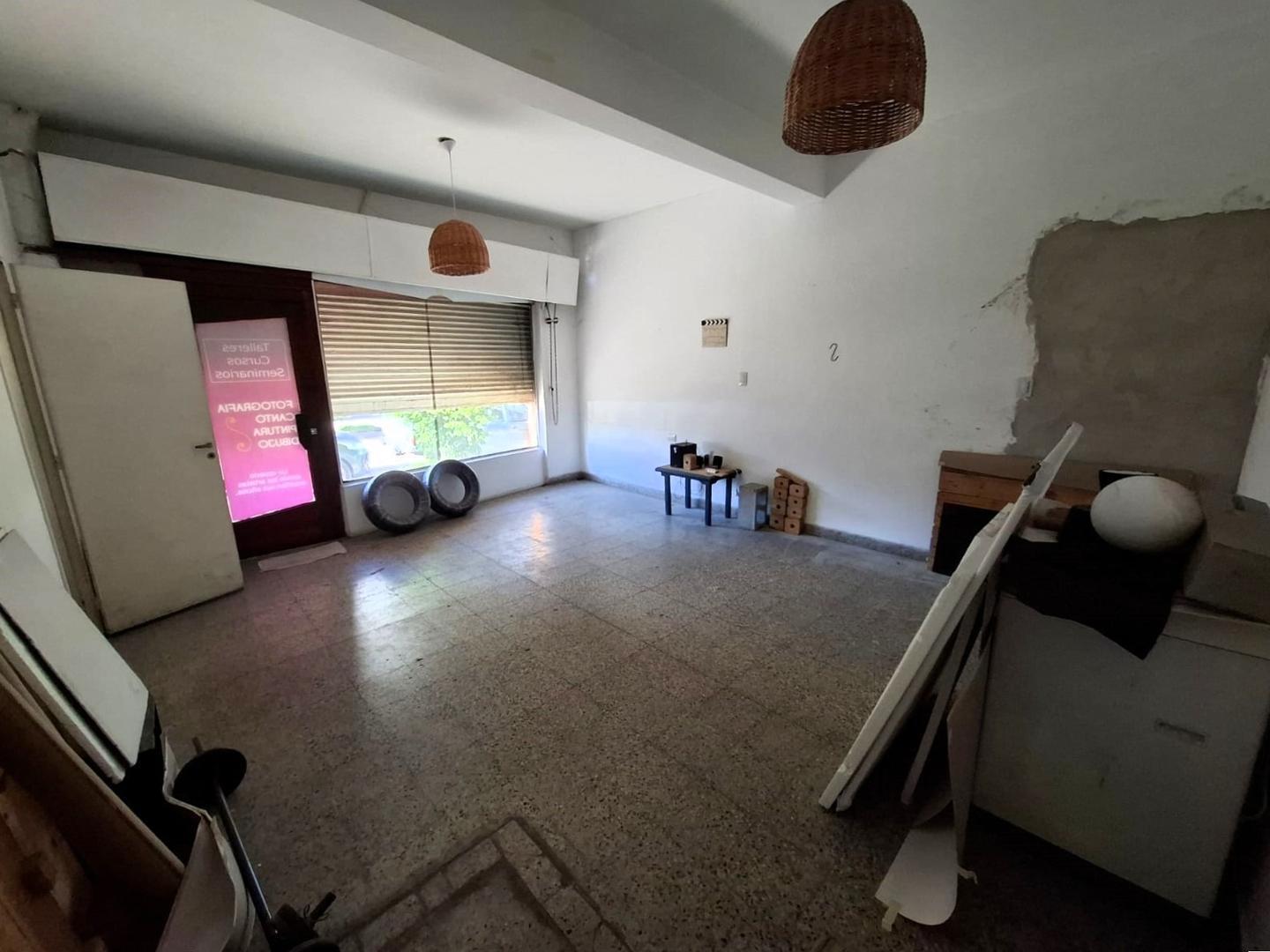 Foto de CASA 4 AMB., CON LOCAL, GARAJE Y TERRAZA ANTICIPO Y CTS, imagen 2
