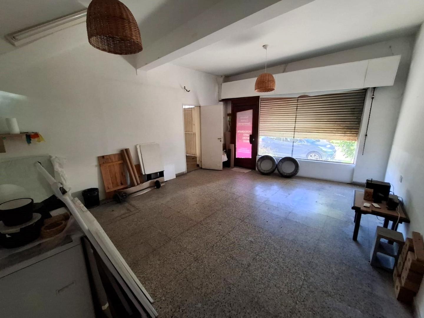 Foto de CASA 4 AMB., CON LOCAL, GARAJE Y TERRAZA ANTICIPO Y CTS, imagen 4