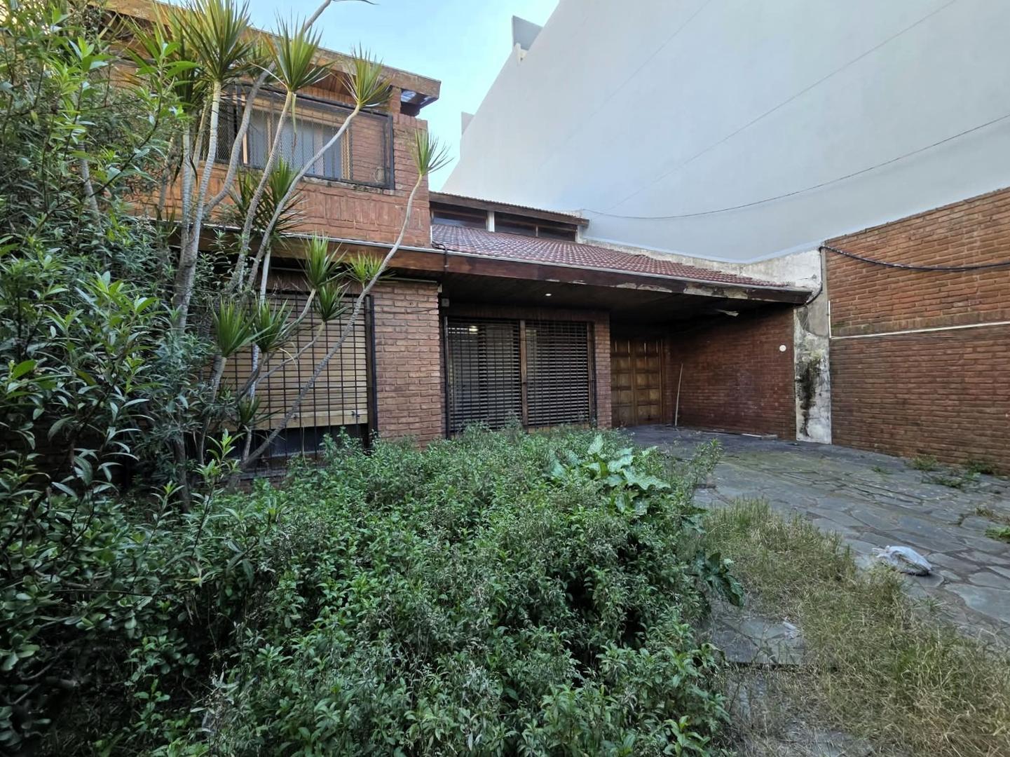 Foto de CHALET 3 DORM., LOTE 10 x 43,34 MTS, COCH, QUINCHO, PILETA, imagen 1