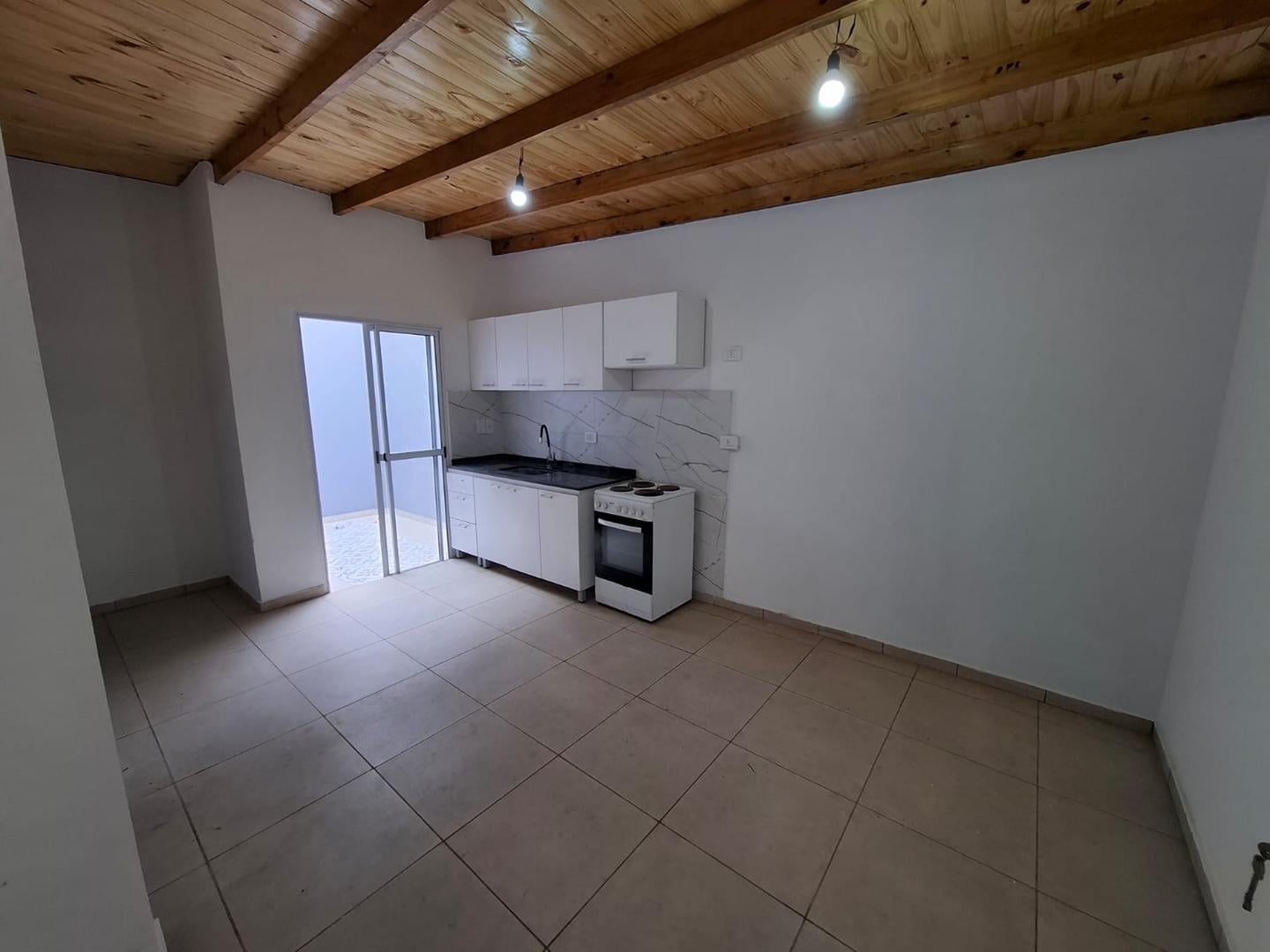 Foto de ALQUILER 2 AMB Y MEDIO REFACCIONADO A NUEVO PATIO SIN EXP, imagen 5