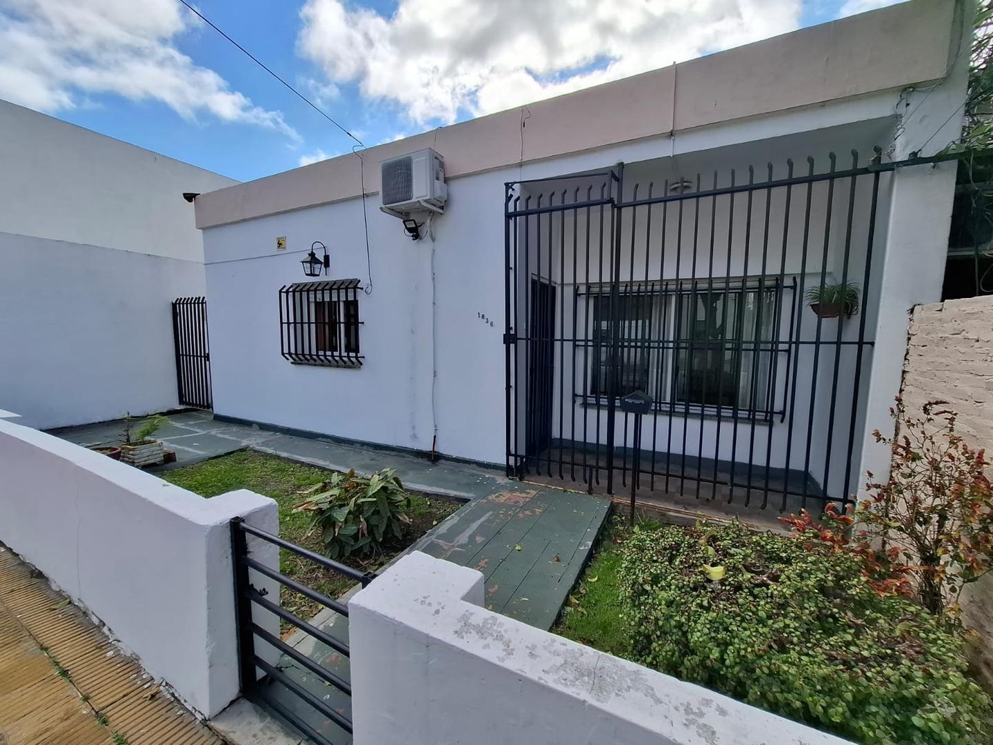 Foto de VER VIDEOS! VENTA CASA 3 AMB ESP COCHERA FONDO LIBRE, imagen 3