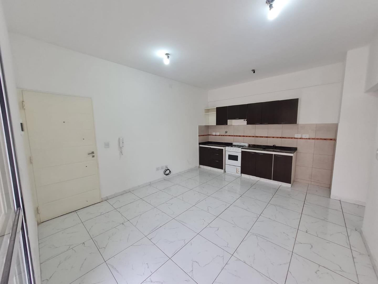 Foto de DPTO 2 AMB, EN CONTRAFRENTE, imagen 4