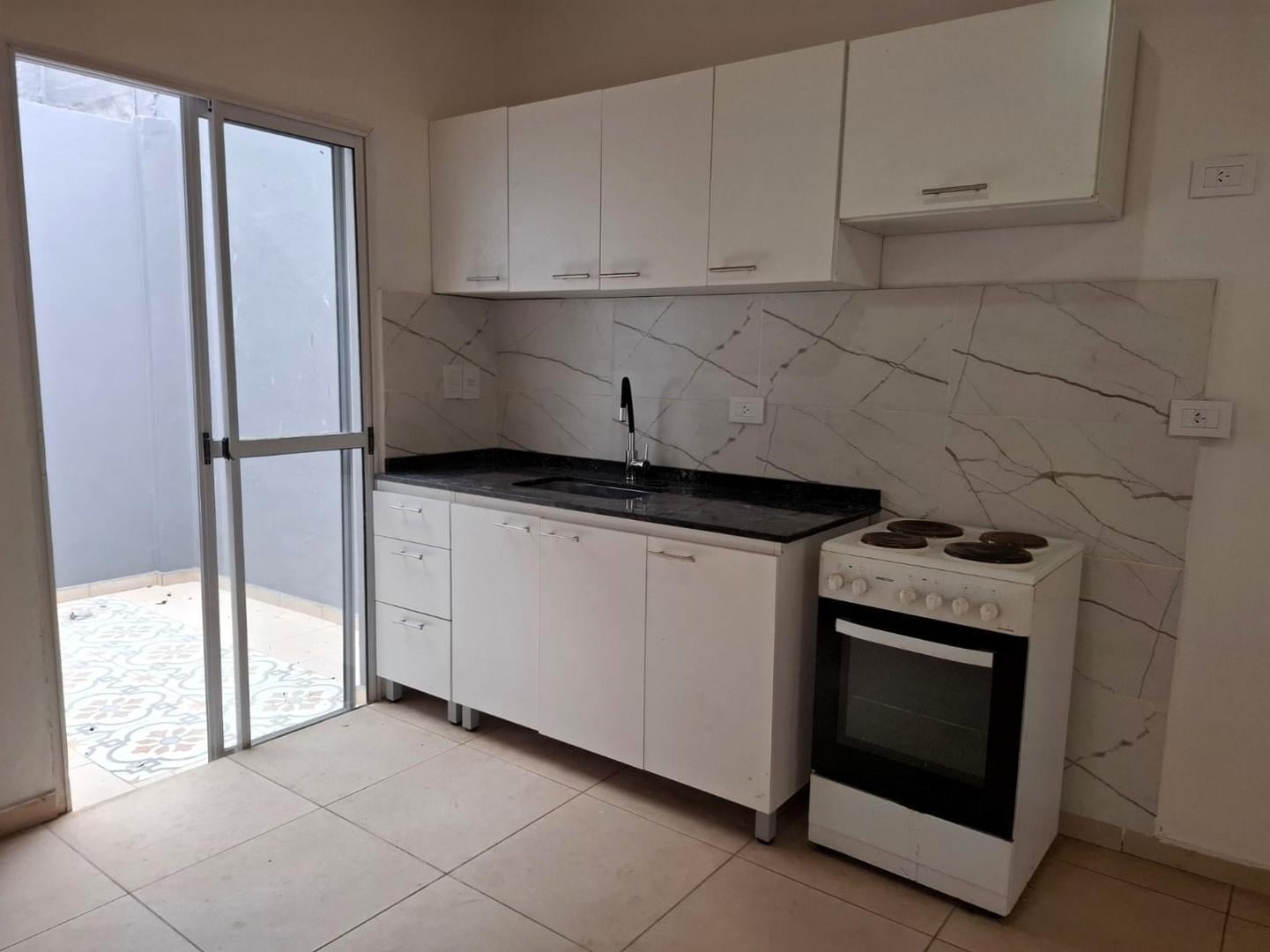 Foto de ALQUILER 2 AMB Y MEDIO REFACCIONADO A NUEVO PATIO SIN EXP, imagen 4