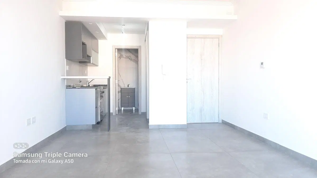 Alquiler Monoambiente A estrenar. A metros de Av Yrigoyen Lanus oeste 2