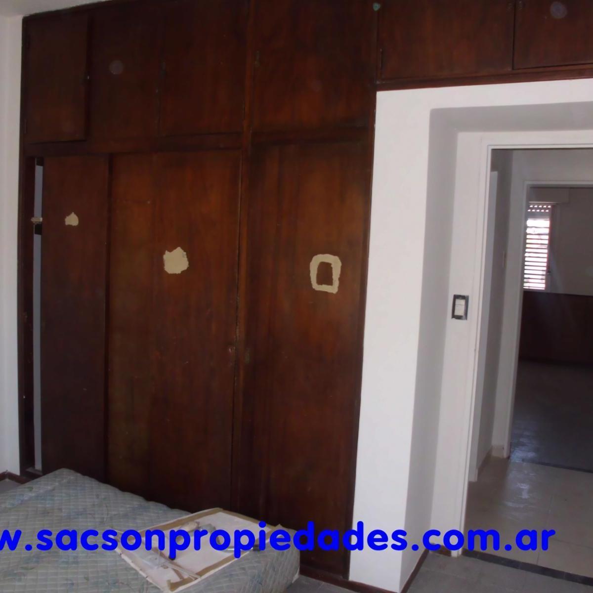 Foto de V560 Ramos Mejia Venta amplio PH 4-5 amb. con terraza, imagen 4
