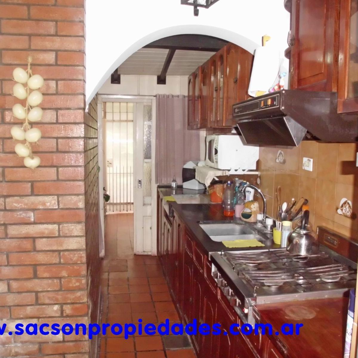 Foto de V627 Martin Coronado Venta Casa + locales A una cuadra Estacion, imagen 4