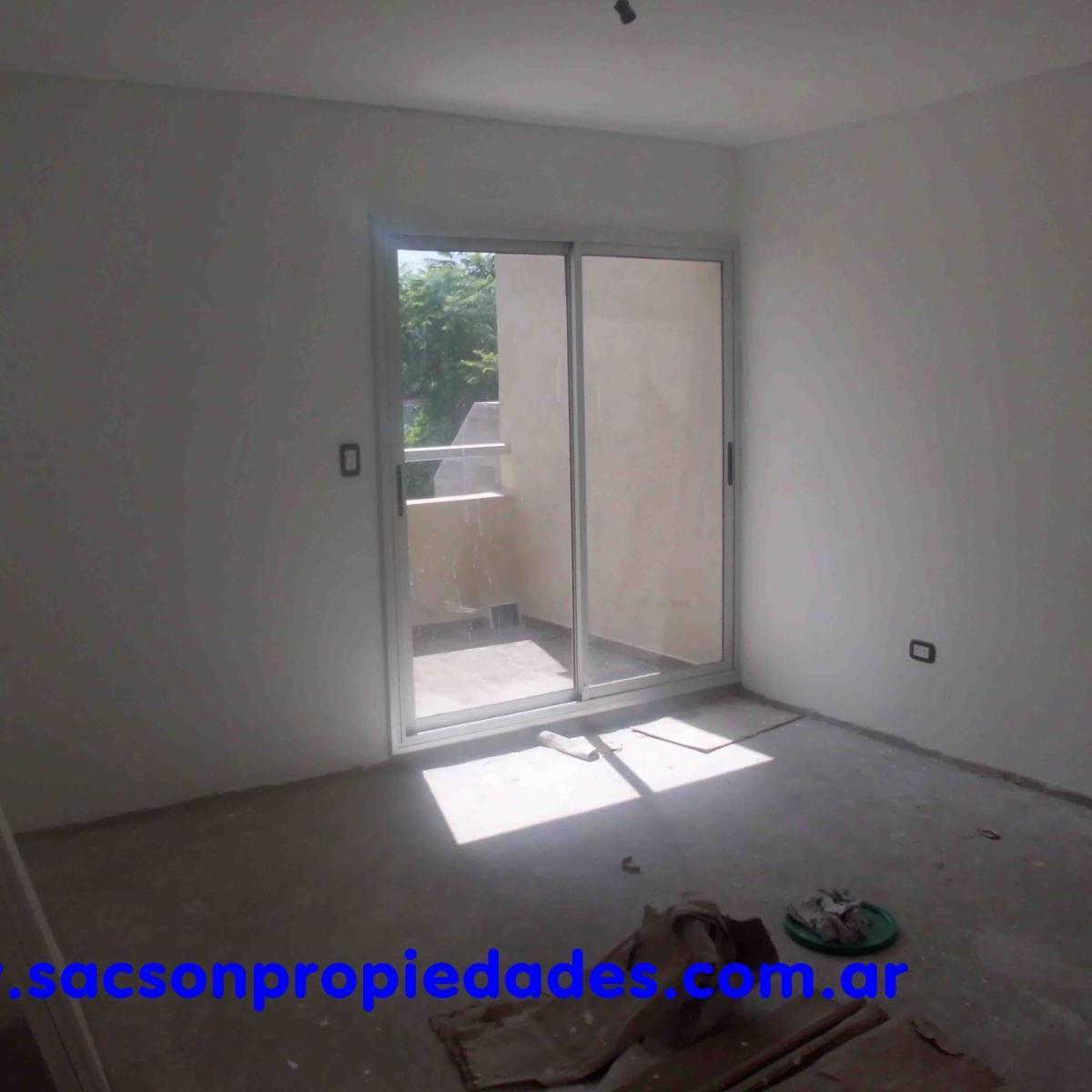 V605 Ituzaingo Duplex a Estrenar 4 Amb. con Cochera y Patio 3