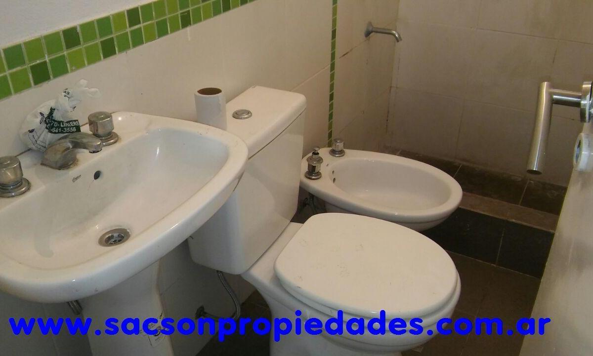 V679 Ramos Mejía Venta Monoambiente con Patio en Planta baja
