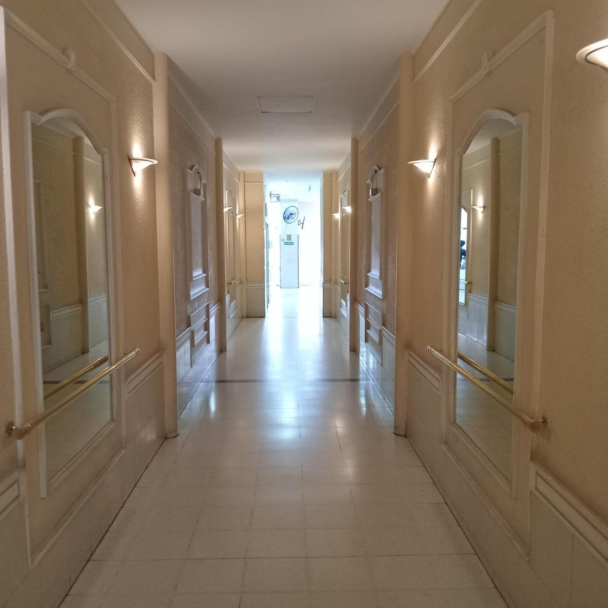 V715 Venta Ramos Mejia Centro Departamento 3 amb con Lavadero