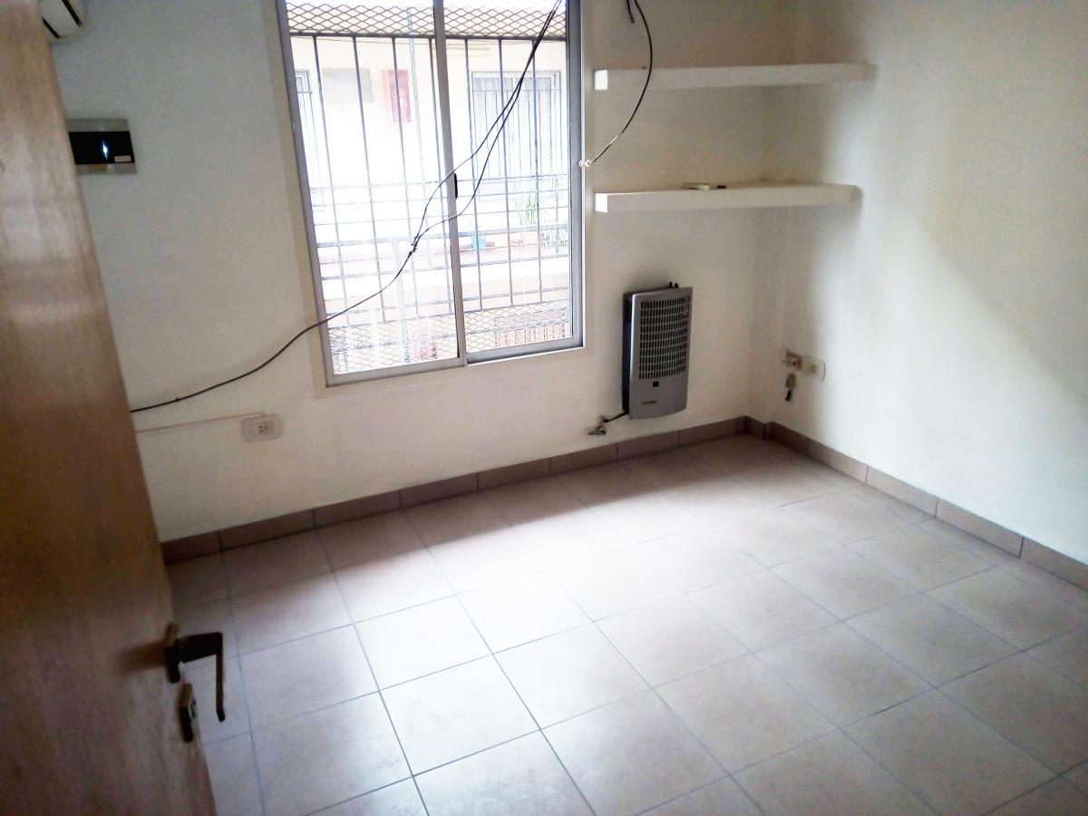 Foto de V601 Venta Morón Departamento 2 amb, imagen 4
