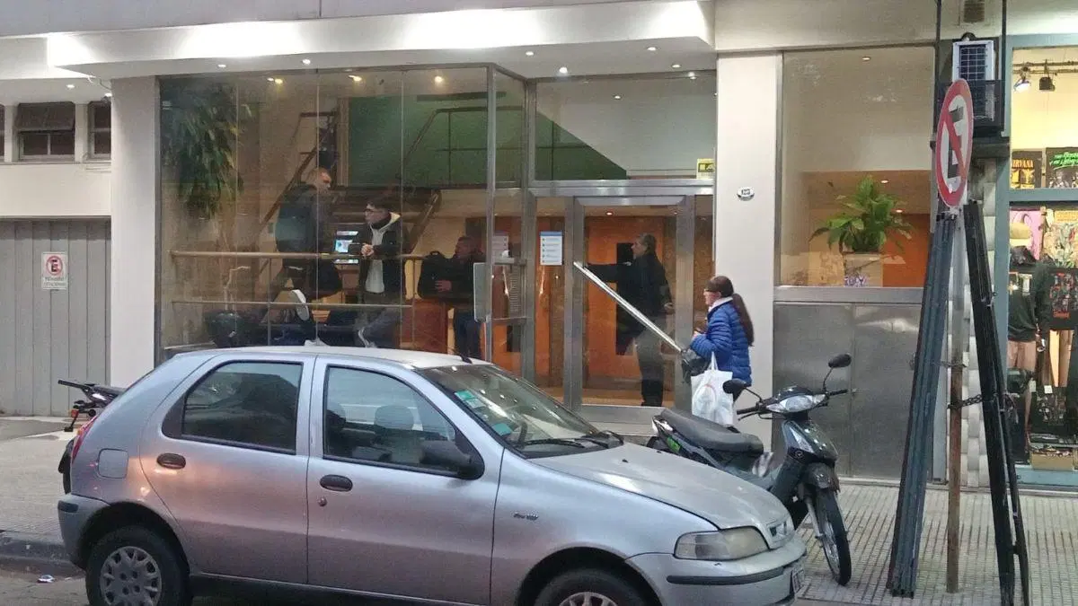 A494 Ramos Mejía Céntrico departamento 2 ambientes Edificio con Seguridad 5