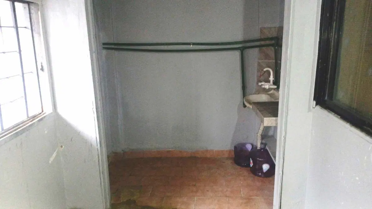 A509 San Justo Alquiler económico PH Departamento 2 amb. con Terraza Sin expensas 5