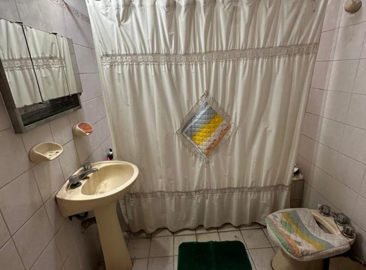 Venta de casa 4 ambientes en Hurlingham  5