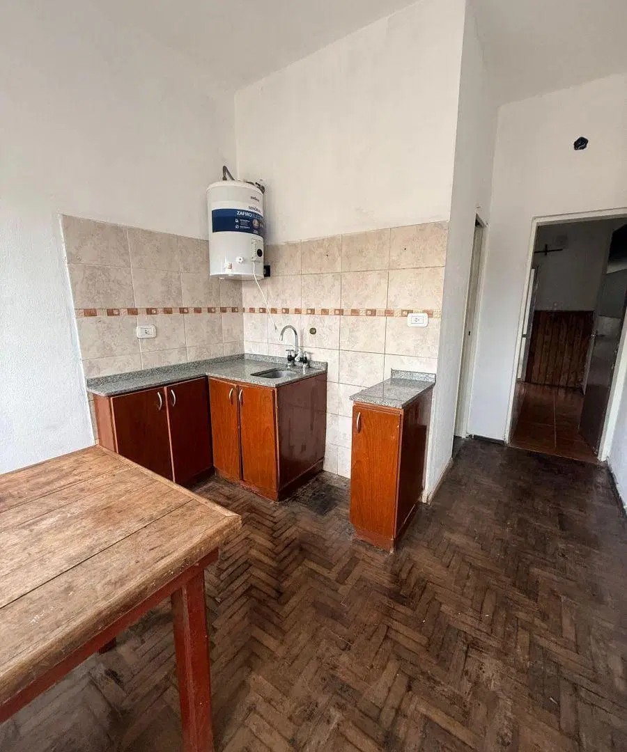 Departamento 2 ambientes en alquiler en William Morris 4