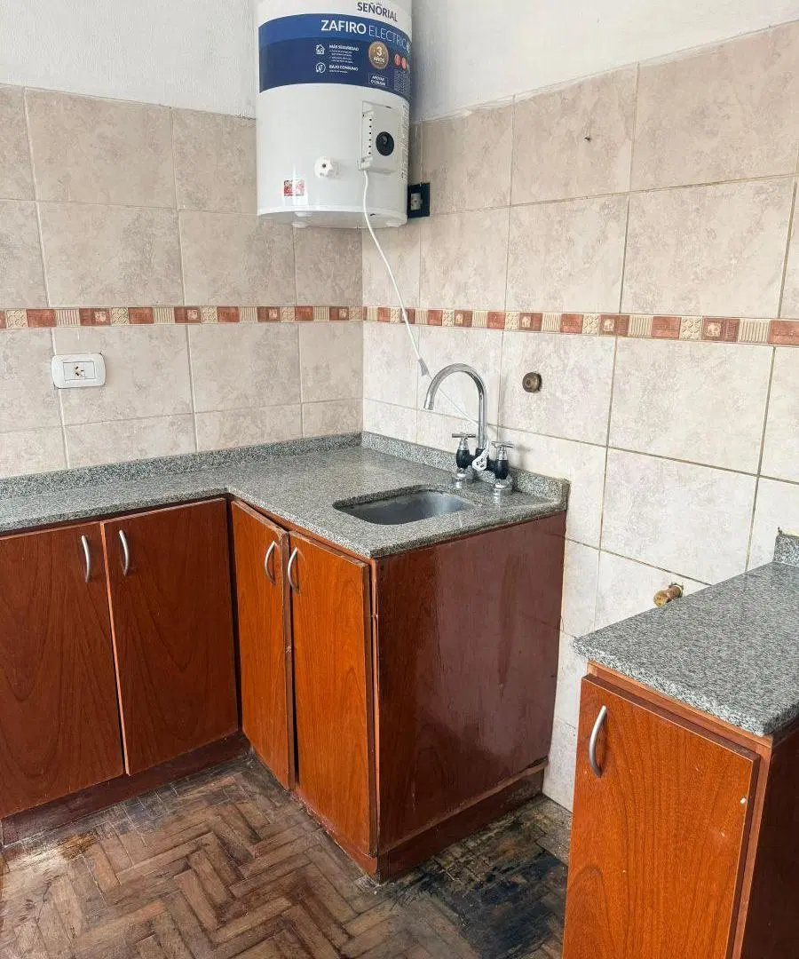 Departamento 2 ambientes en alquiler en William Morris 3
