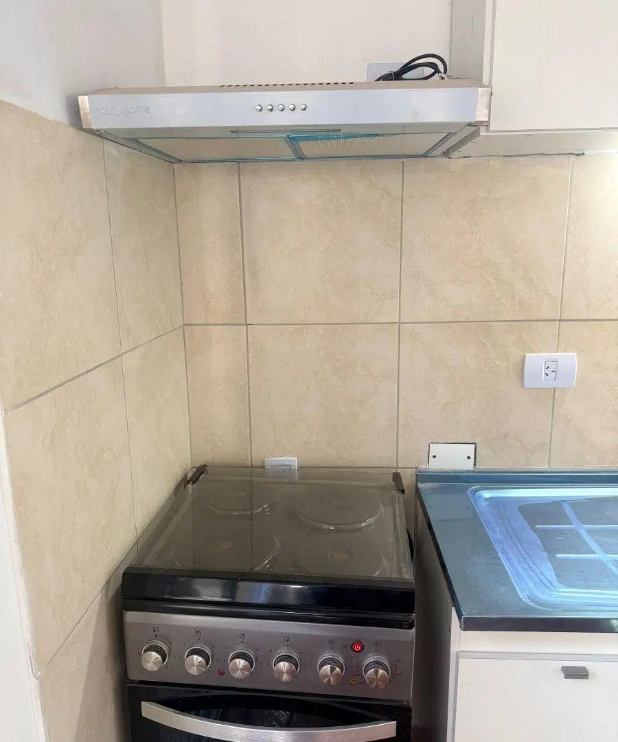 Departamento con 2 dormitorios en alquiler en Villa Tesei 2