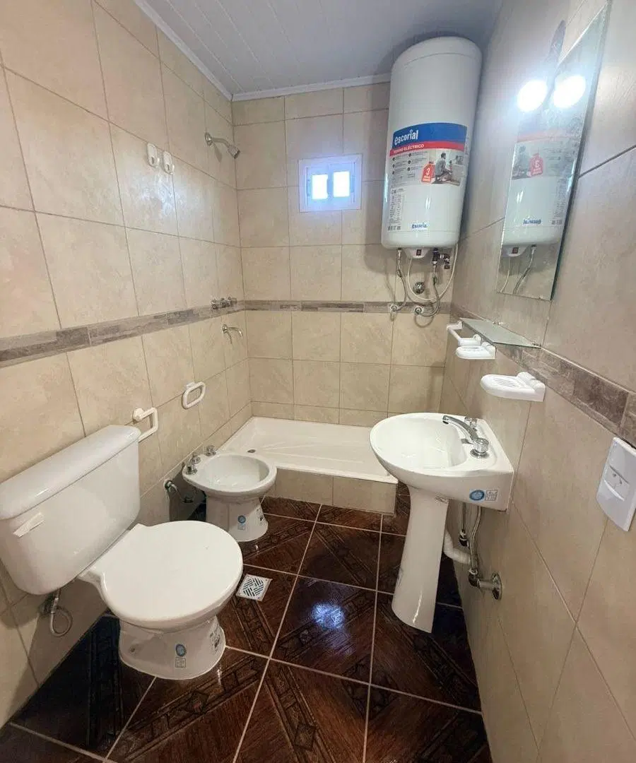 Departamento con 1 dormitorio en alquiler en Villa Tesei 8