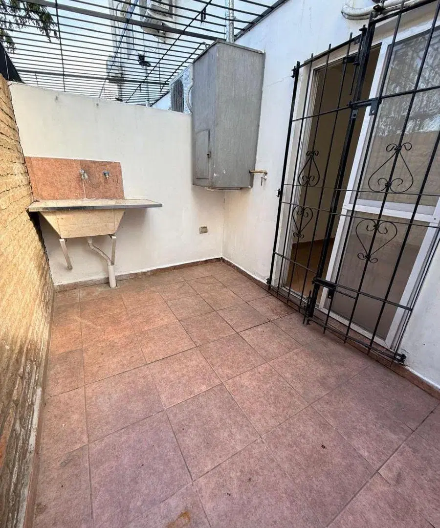 DEPARTAMENTO 2 AMBIENTES EN VILLA TESEI - ALQUILER 3