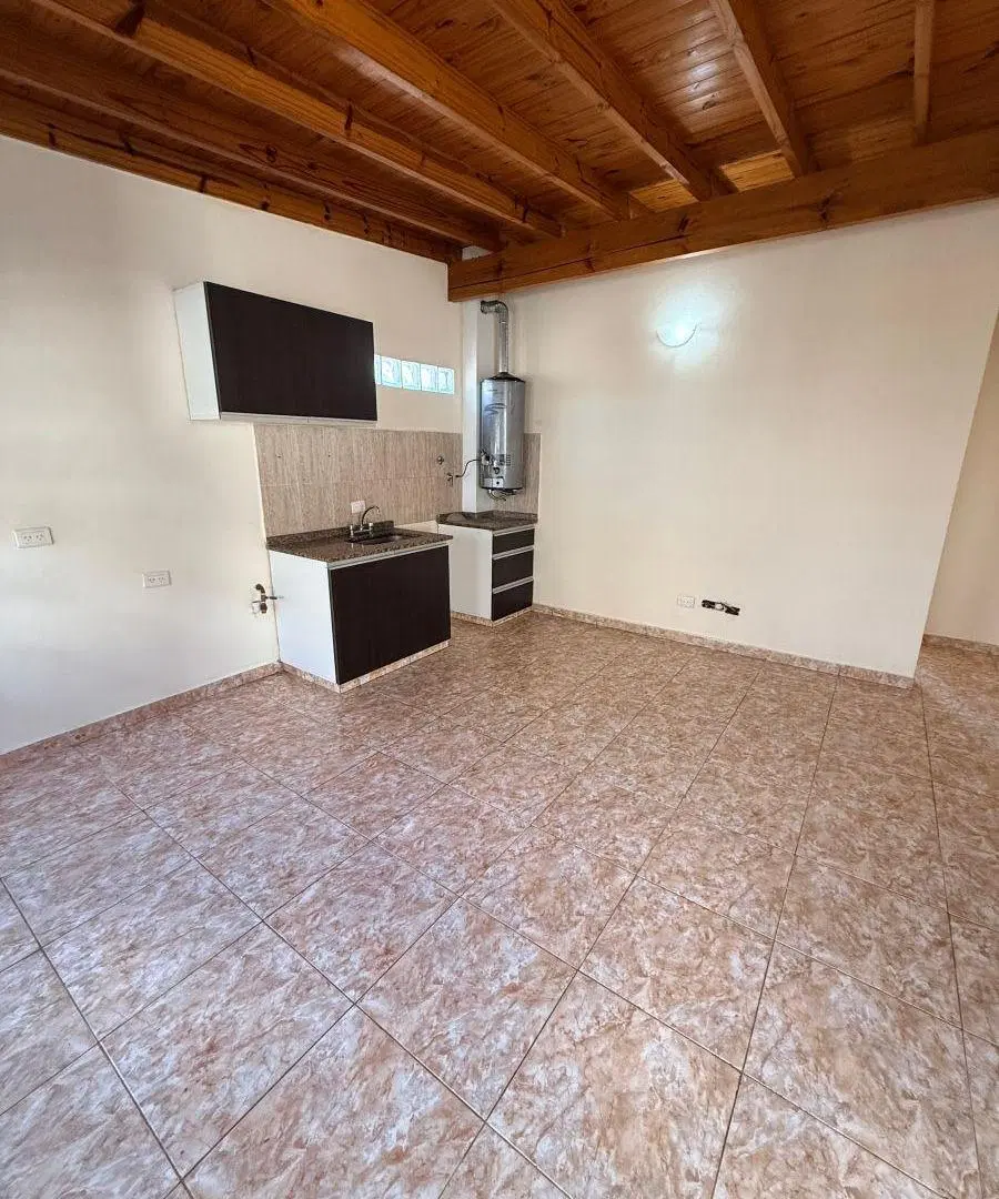 ALQUILER Departamento 2 Amb. con 1 cochera en Hurlingham 8