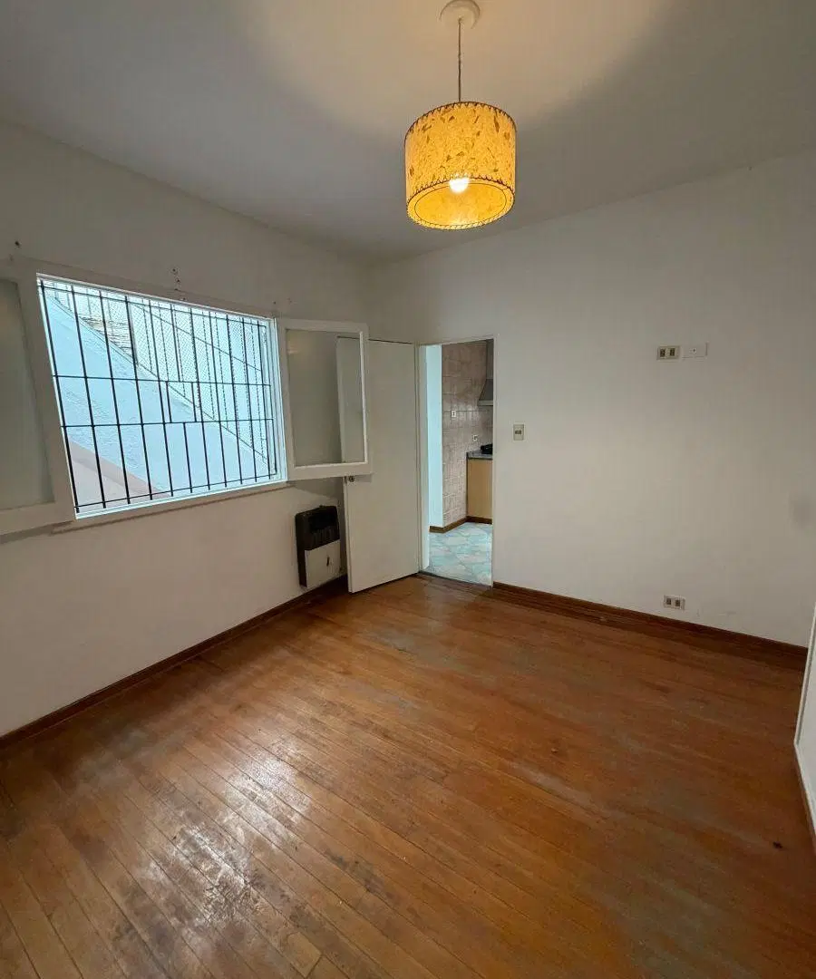 Casa con 2 dormitorios en alquiler en Villa Tesei 3