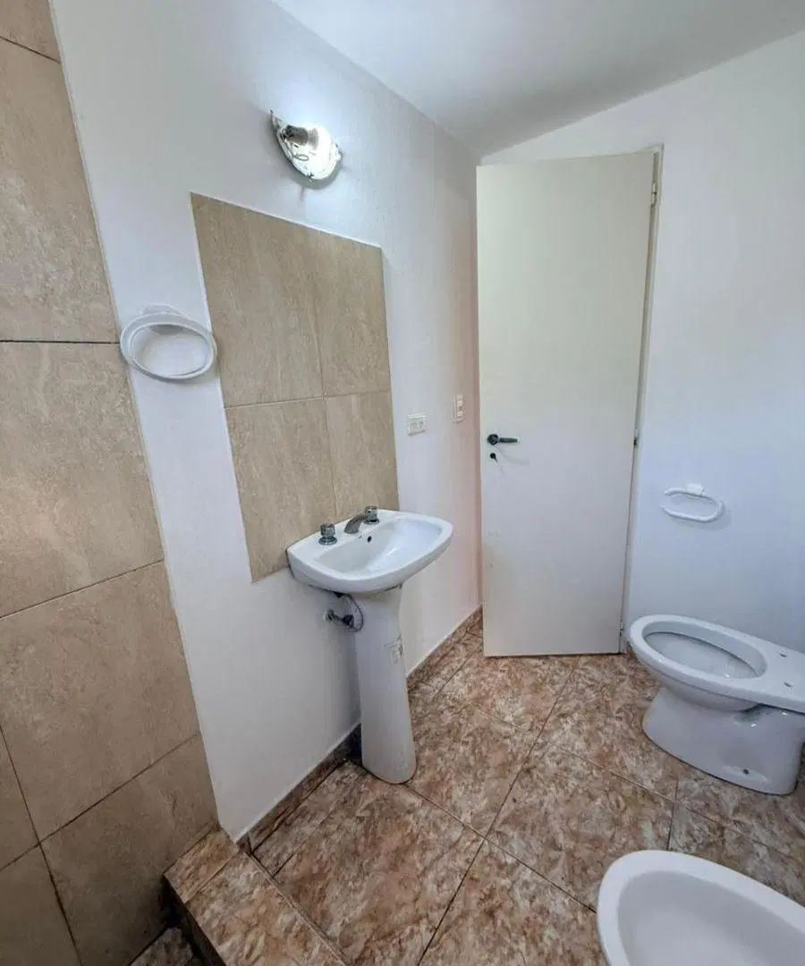 Departamento con 1 dormitorio en alquiler en Hurlingham 5