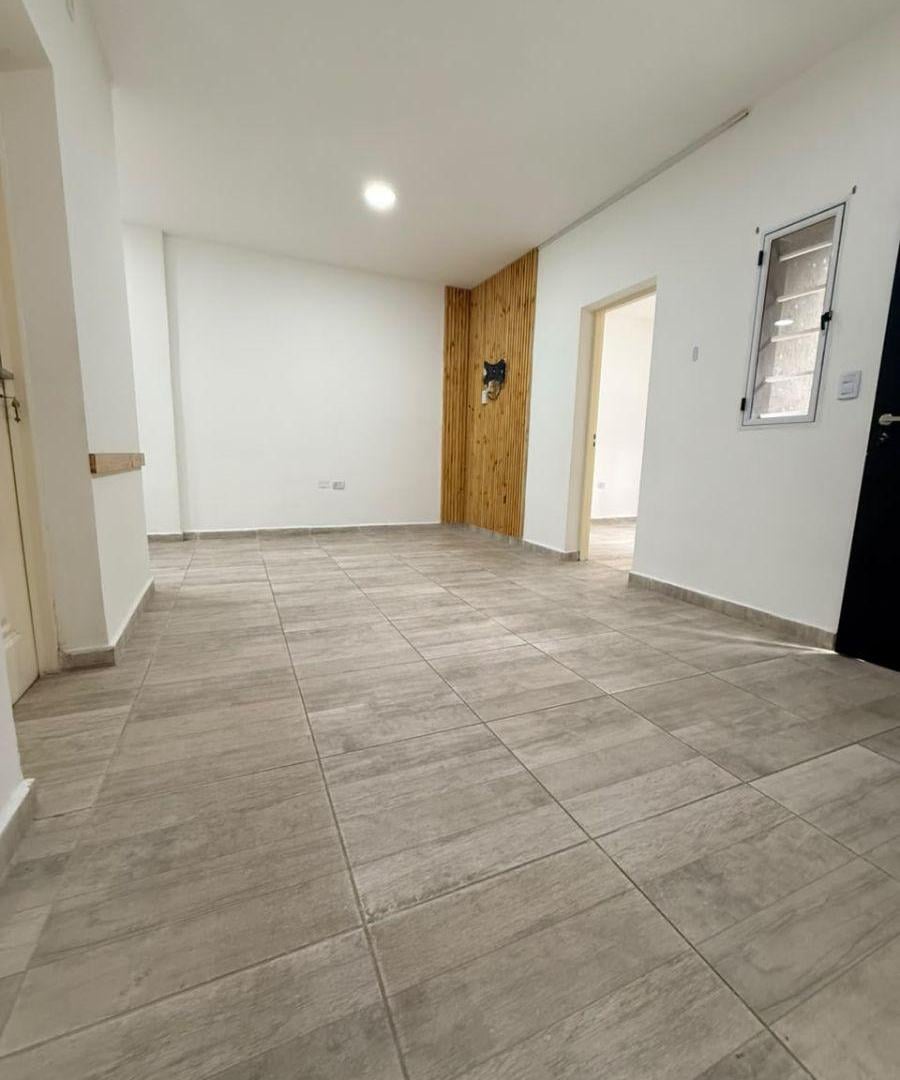 Foto de DEPARTAMENTO 3 AMBIENTES EN PLANTA BAJA, imagen 1