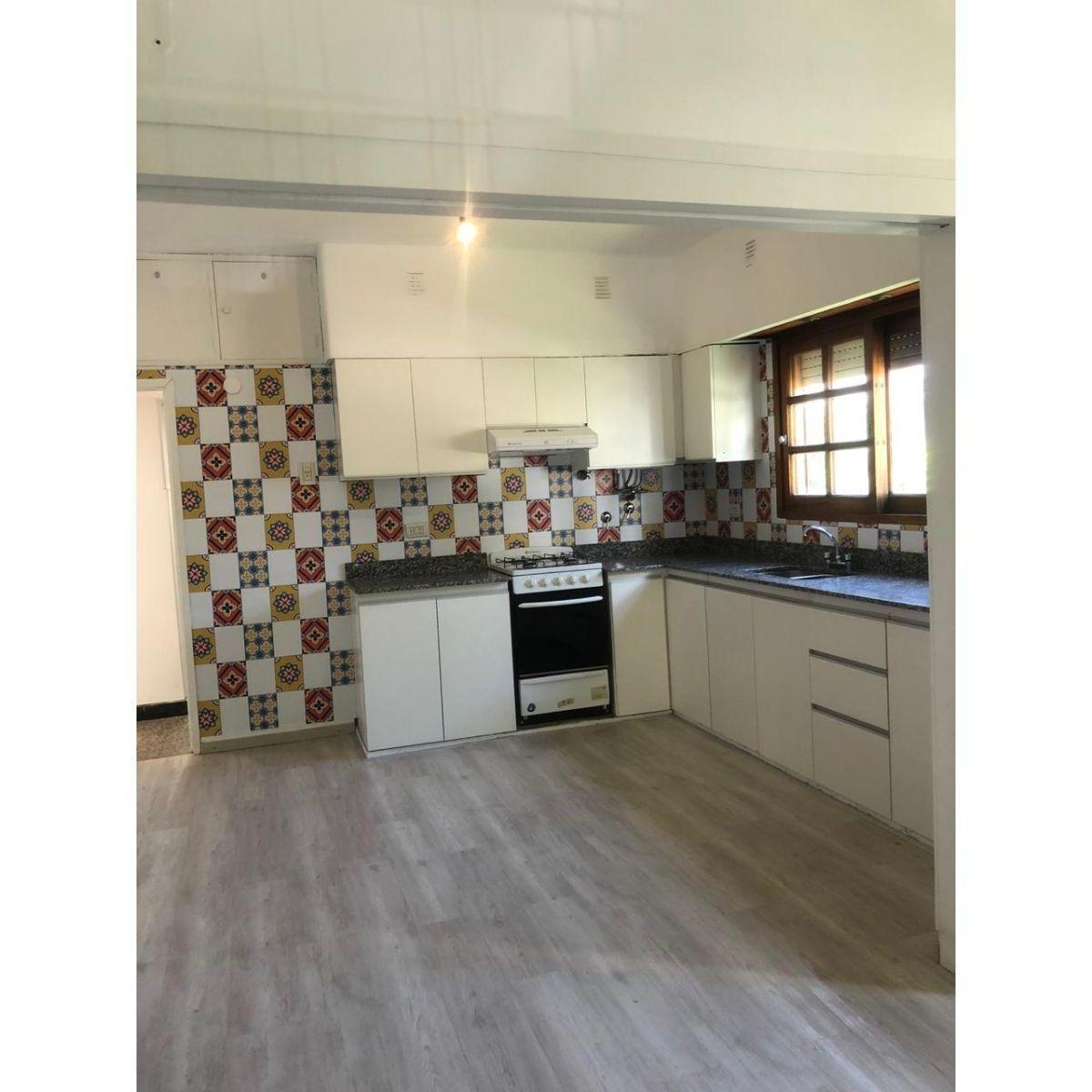 Venta Echesortu Planta Alta, 3 o 4 Dorm. 1