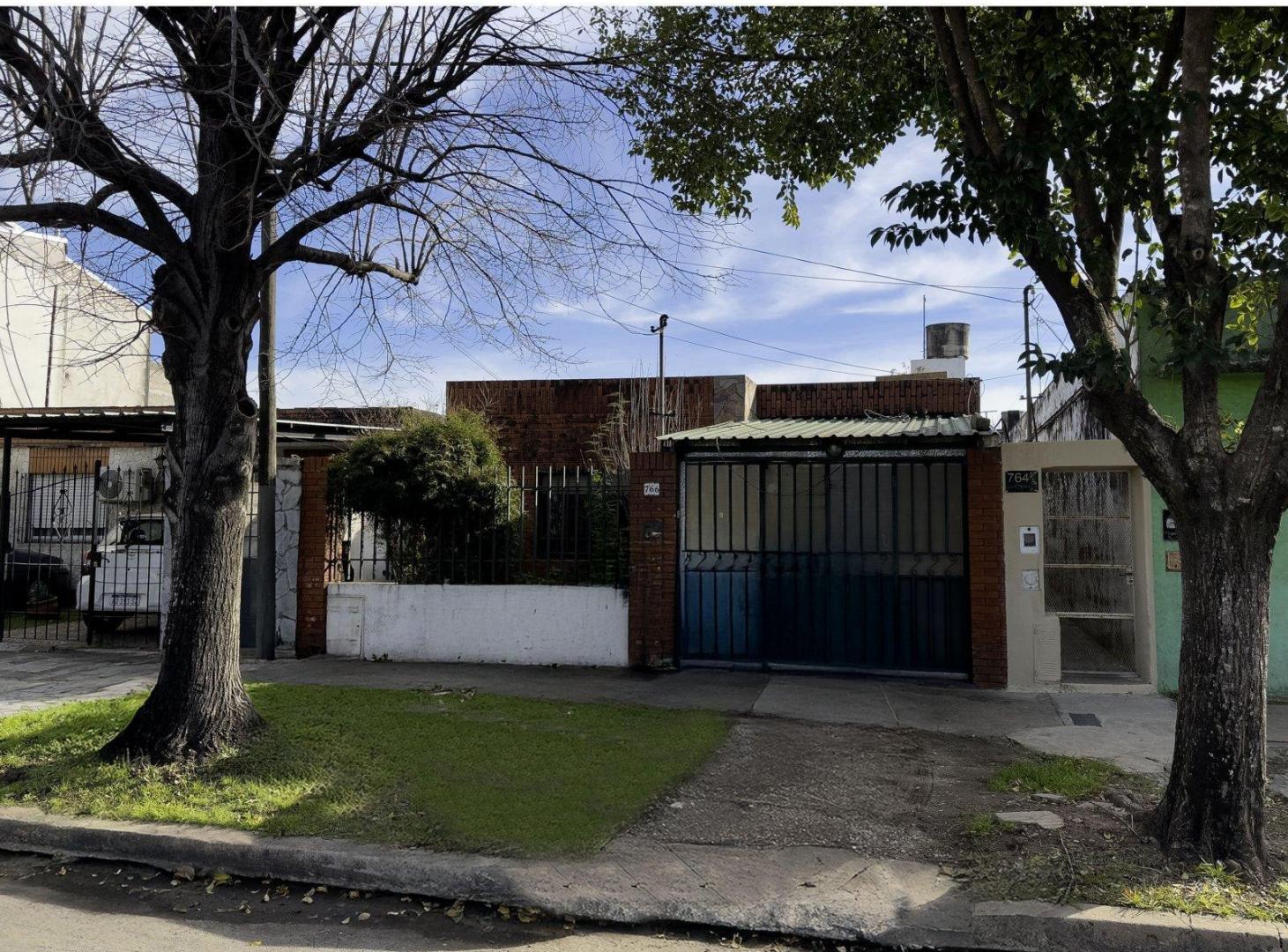 Vendo casa de 2 dormitorios en barrio Belgrano!