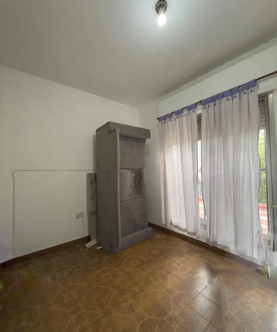 Venta casa con local desarrolado en 2 plantas en barrio Belgrano 8