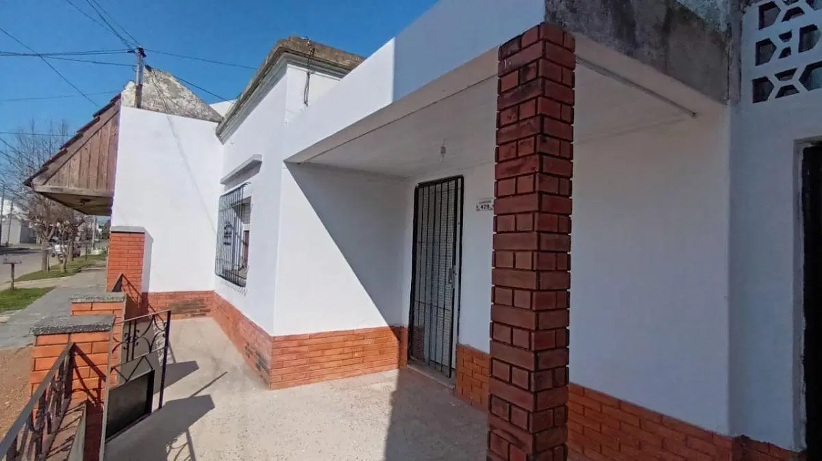 Casa en venta a 2 cuadras del Parque Urbano, Zárate 8