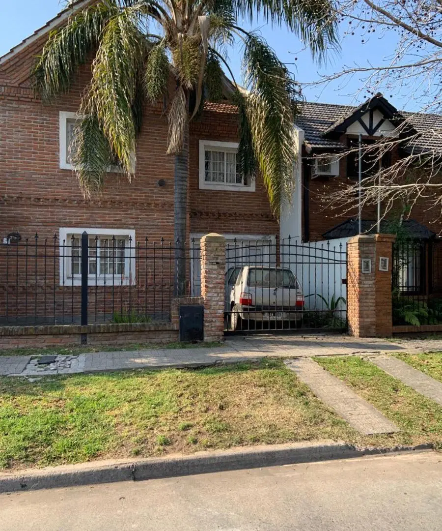 Venta Chalet s/ Piccione(barrio cerrado)s/ lote de 294 m2 3