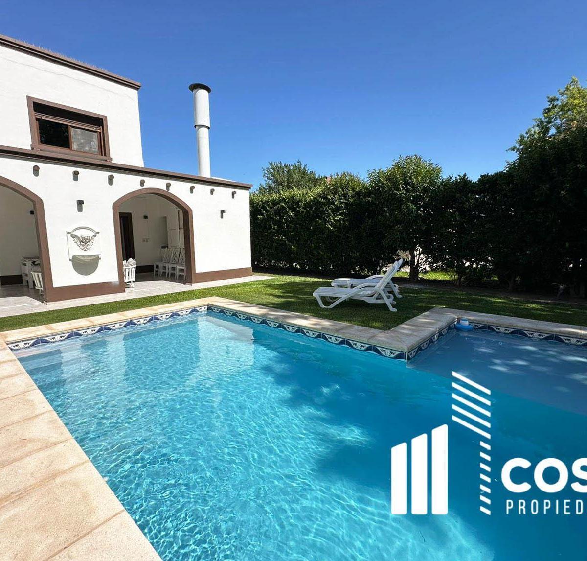 Venta de Casa 5 Dorm. Cadaqués Funes Hills 1