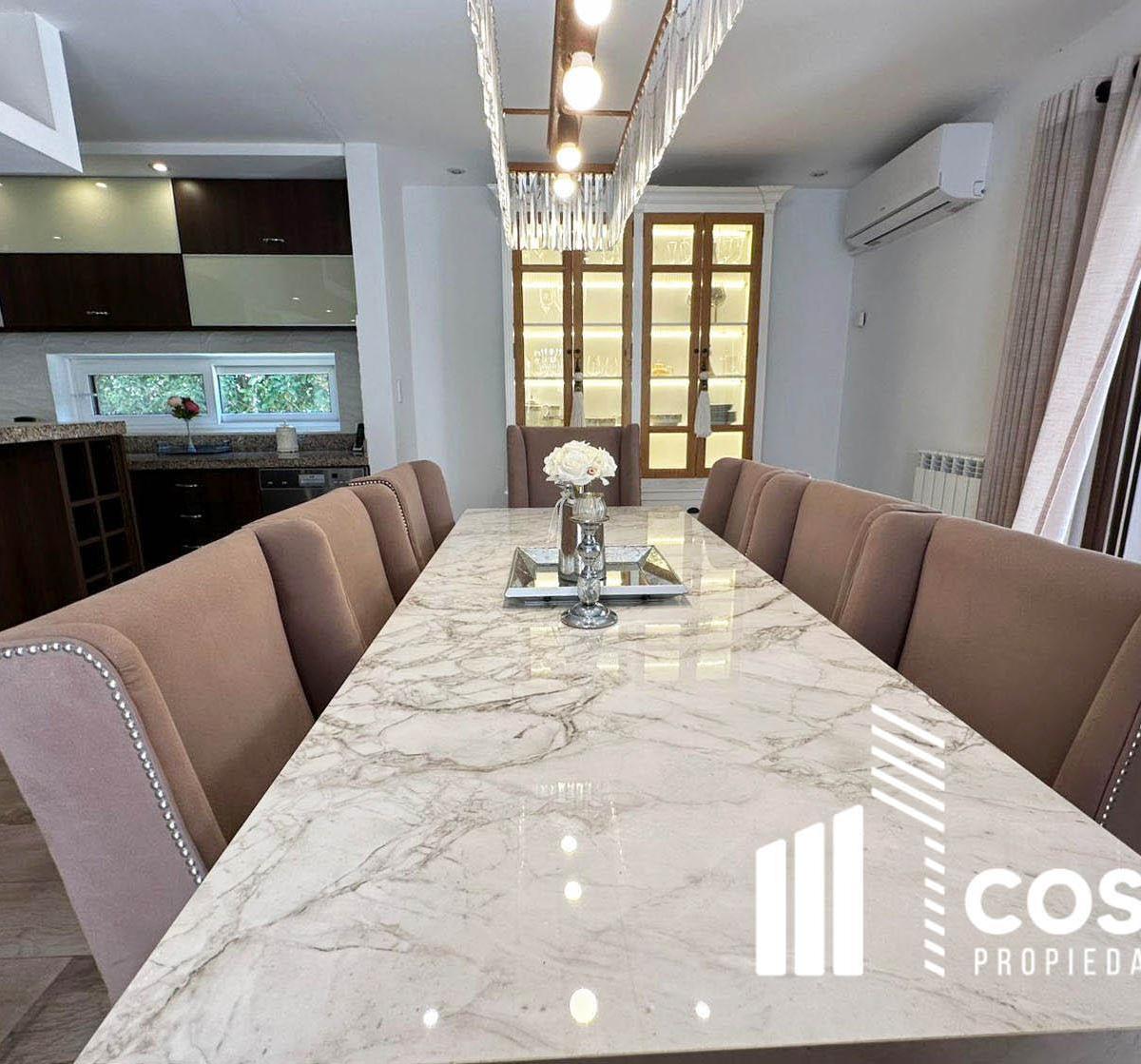 Venta de Casa 5 Dorm. Cadaqués Funes Hills 4