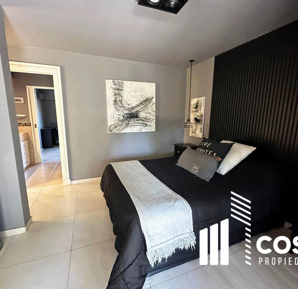 Venta de Casa 5 Dorm. Cadaqués Funes Hills 5
