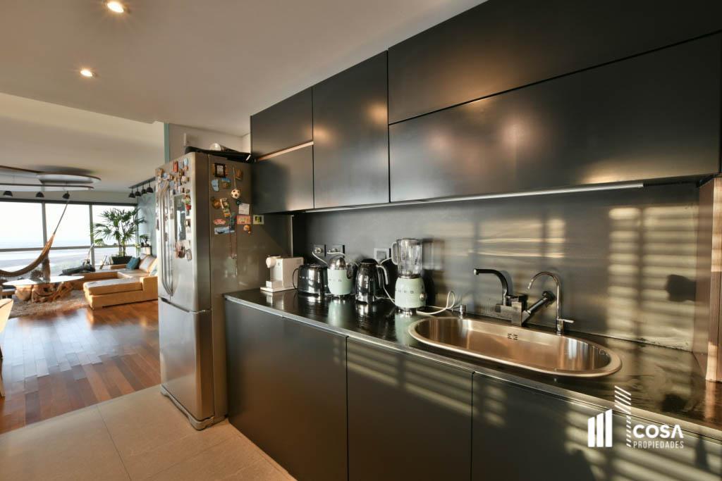En Venta Departamento 3 Dorm. con Cochera y Vistas Panorámicas Al Río Refinería Rosario 3